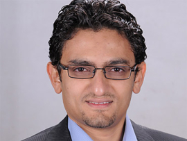 اطلاق سراح وائل غنيم رئيس تسويق خدمات جوجل فى الشرق الاوسط وذلك عقب اعتقاله عشر ايام