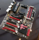 ASRock تعرض لوحتها الشهيرة Fatal1ty بإصدارين 990FX و Z68