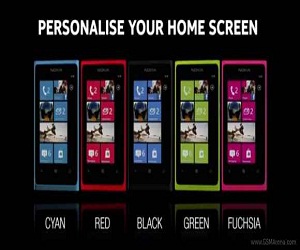 ظهور هواتف Lumia 800 باللون الأحمر والأخضر خلال إعلان تجاري جديد من نوكيا