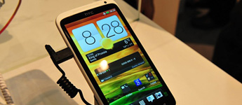 ترقية Jelly Bean لهاتفان HTC One X و One S ستكون متوفرة في الشهر الحالي
