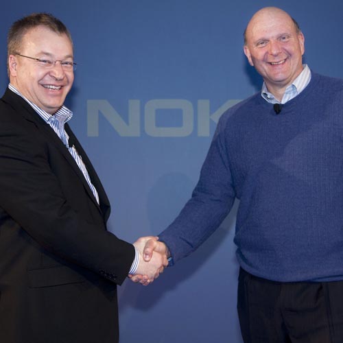 Microsoft تتم استحواذها على شركة Nokia بشكل الرسمي