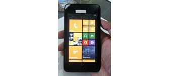 إشاعات بالعمل على هاتف Nokia Lumia 625 مع شاشة عرض WVGA بمقاس 4.7 إنش