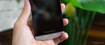 تسريب صور لهاتف BlackBerry Z10 Porsche Design