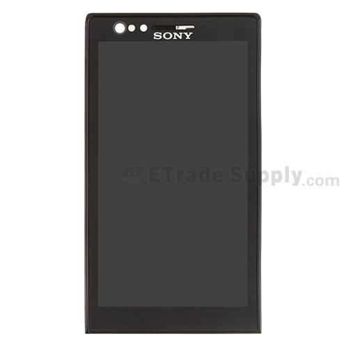 ظهور صورة لهاتف Sony Xperia Honami Mini بجانب BlackBerry Q10